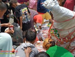 Warga Domas, Gresik Gelar Tradisi Sedekah Bumi, Wujud Rasa Syukur kepada Tuhan YME