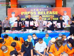 Operasi Tumpas Narkoba Semeru 2024, Polres Gresik Berhasil Amankan 39 Tersangka Pengedar Sabu dan Okerbaya