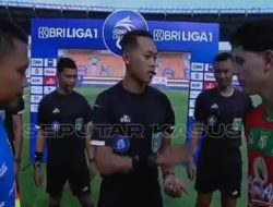 Persib Bandung Taklukkan Persebaya 2-0, Akhiri Rekor Tak Terkalahkan Bajul Ijo