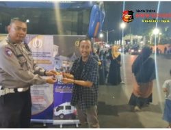 Tingkatkan Pelayanan Publik Perpanjangan SIM di Kota Lama, Satlantas Polrestabes Surabaya Kedepankan Sikap Humanis