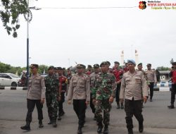 Personel Gabungan Polres Sampang dan TNI Gelar KRYD Jaga Kondusifitas Tahapan Pilkada 2024