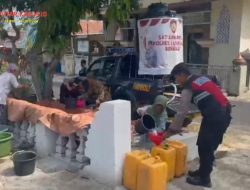 Polres Lumajang Salurkan Bantuan Air Bersih untuk Warga Terdampak Kemarau di Gucialit