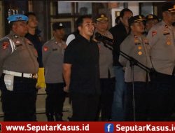 Kapolres Pelabuhan Tanjung Perak Pimpin Patroli Skala Besar Ciptakan Rasa Aman di Malam Hari