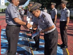 Setingkat lebih Tinggi, Lapas Narkotika Kelas IIA Pamekasan Gelar Upacara Penyematan Kenaikan Pangkat Pegawai