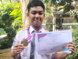 Ahnaf Siswa SMA 2 Pamekasan Berhasil Raih Emas Lomba Astronomi dan Perak Lomba Bahasa Inggris Dalam Ajang Olimpiade Desain Pelajar 