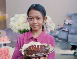 Penuh Haru dan Doa, Ririn Anggraini Rayakan Ulang Tahun ke-12 dengan Cinta Spesial dari Orang Tua