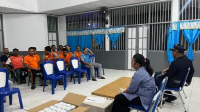 Rutan Ambon Bersama TNI/Polri Gelar Razia Insidentil, Tes Urine 30 Warga Binaan Negatif Narkoba