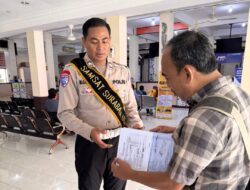Petugas Samsat Surabaya Utara Sajikan Pelayanan Prima Bagi Masyarakat Wajib Pajak