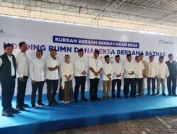 Holding Danareksa, Berdayakan Desa Donasikan Belasan Sapi dan Kambing Kurban di Surabaya