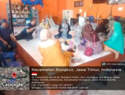 Lurah Rungkut Kidul Pimpin Gerakan Pilah Sampah dan Sosialisasi Perlinsos, Wujudkan RW 06 yang Bersih, Mandiri, dan Peduli Lingkungan
