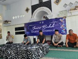 Lewat Program Jumat Berkah Satlantas Polres Bangkalan Tebar Kepedulian 