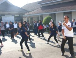 Tingkatkan Kebugaran, Warga Binaan Wanita Lapas I Madiun Rutin Senam Pagi