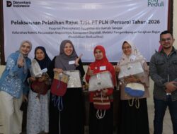 Sasar Pasar Internasional, PLN UIP JBTB Berdayakan Kelompok Wanita Boyolali Lewat Pelatihan Merajut