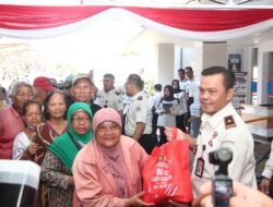 Perkuat Sinergi dengan Masyarakat, Pemasyarakatan Korwil Madiun Gelar Bakti Sosial Sambut Kemerdekaan