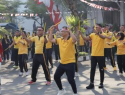 Semangat Kemerdekaan, Polrestabes Surabaya dan Masyarakat Meriahkan HUT ke-81 RI dengan Olahraga dan Lomba Tradisional