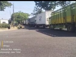 Antrean Truk Kembali Padati Jalur Ketapang, Mbah Semar Desak ASDP Evaluasi Total Sistem Antrean