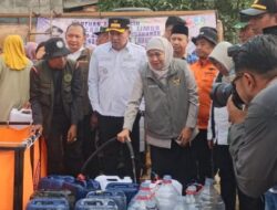 Pemprov Jatim Salurkan Bantuan Air Bersih dan Sembako untuk Warga Terdampak Kekeringan di Sampang
