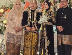 Resepsi Pernikahan Agung Dharmawan dan Nurlaila Aprilia Sutrisna Digelar Meriah dengan Adat Jawa Khas Jombang