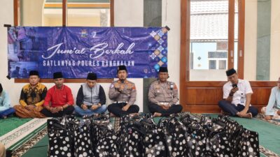 Jum’at Berkah, Satlantas Polres Bangkalan Hadir Berbagi dan Menguatkan Kepedulian Sosial